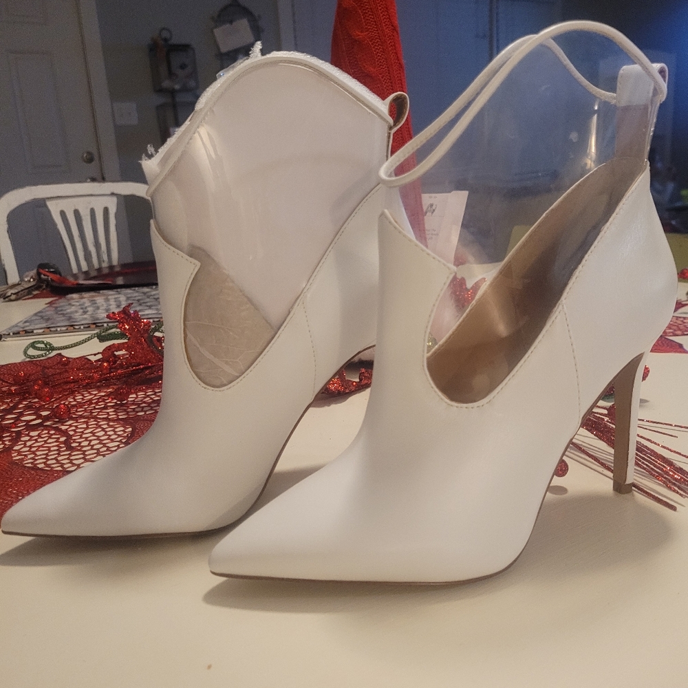 Heel boots